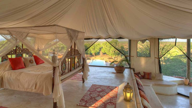 A $100,000 Per Night Safari Tent (Qatari Royal Family in Kenya)