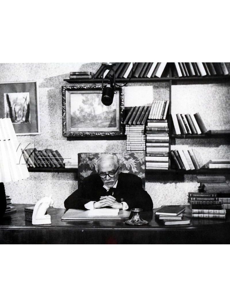 Tudor Arghezi, Romanian poet, 1967