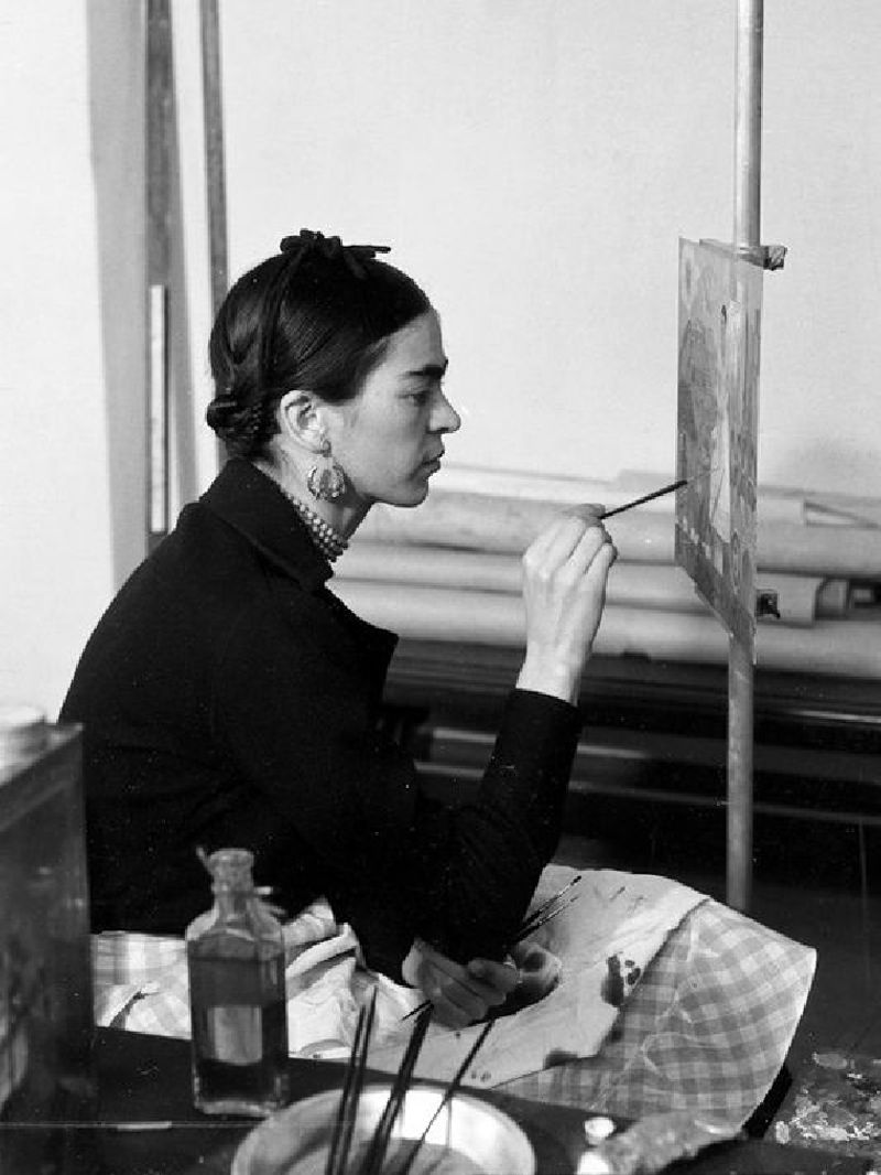 Frida Kahlo – The Disabled Artist Who Redefined Beauty