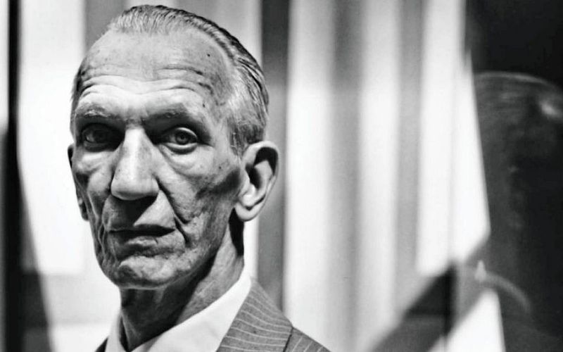 Jan Karski, WWII Resistance Courier, 2000