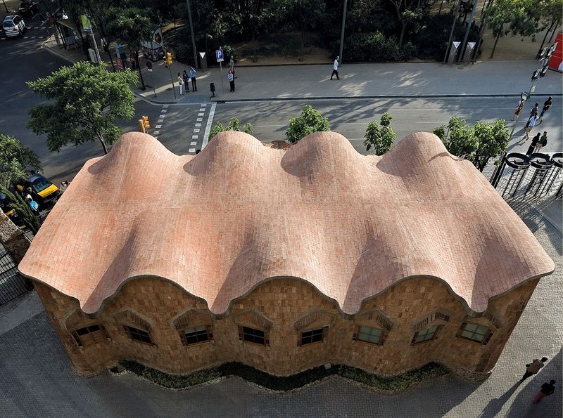 Sagrada Família Schools