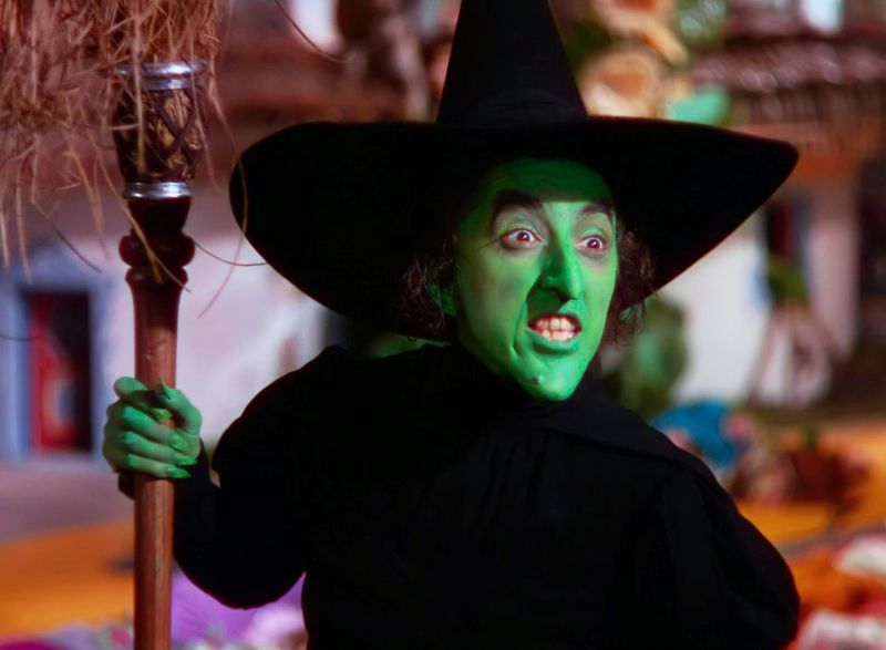 Margaret Hamilton - The Witch's Surprising Kindness