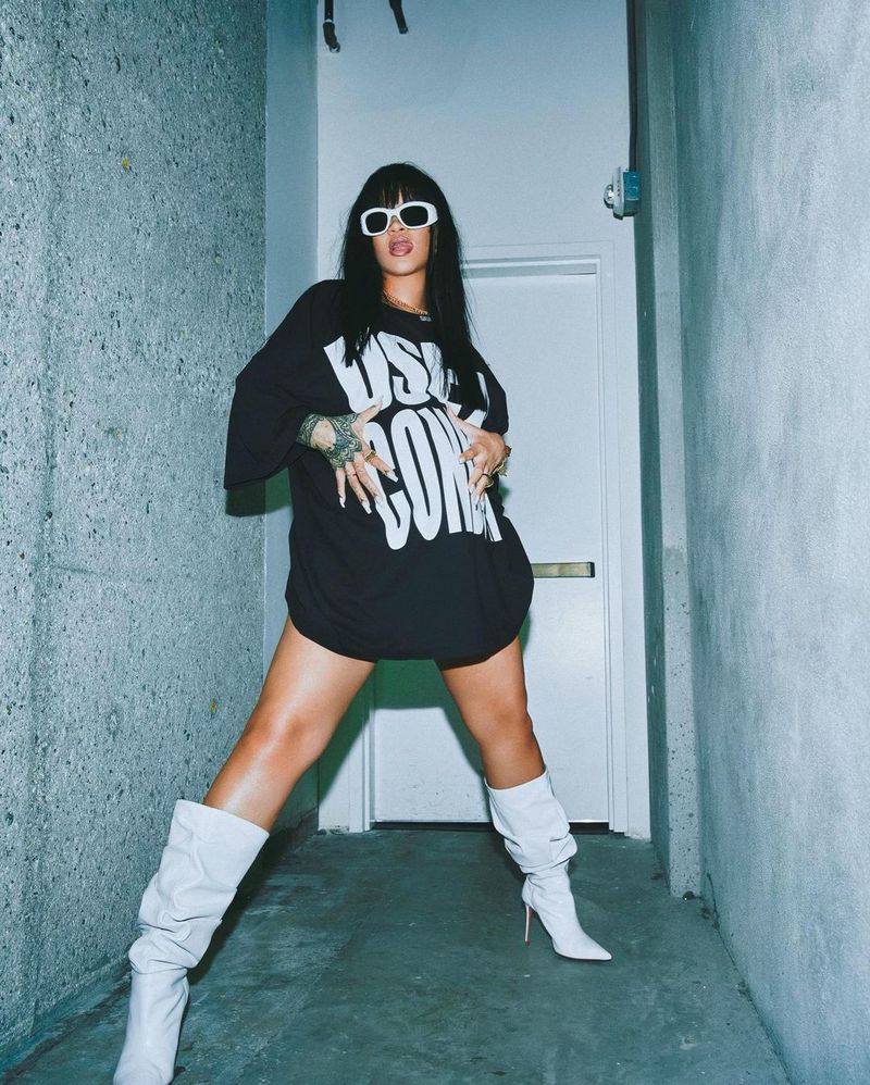 The “No Pants” Trend (2010s)