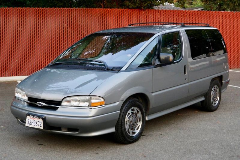 Chevrolet Lumina APV (1990–1996)