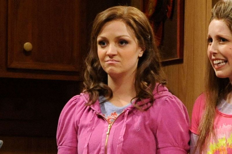 Abby Elliott (2008–2012)