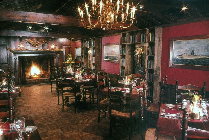 Connecticut – The Griswold Inn (Essex, 1776)