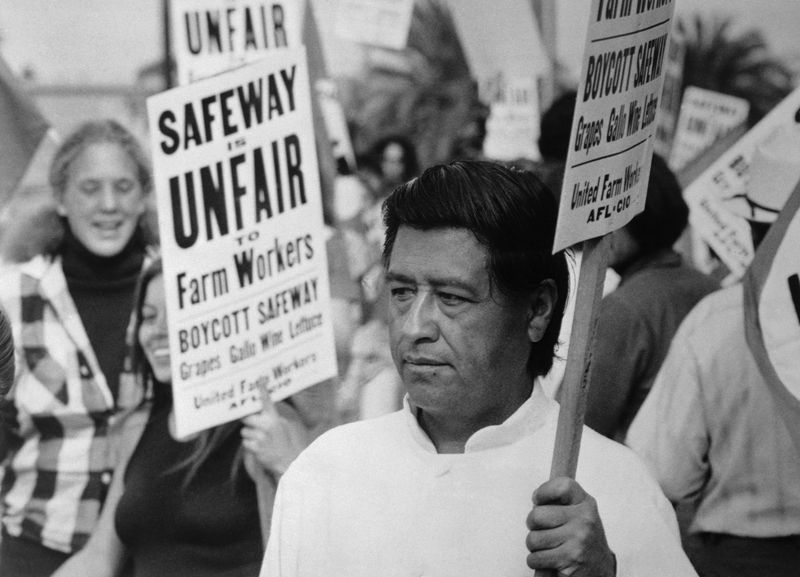 César Chávez Leads Farmworker Justice Movement (1965)