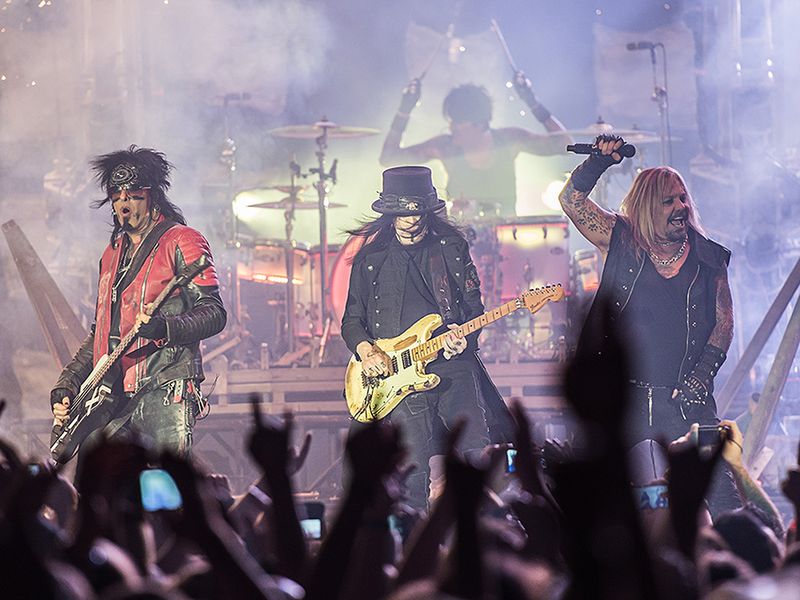 Mötley Crüe: Bad Boys Refuse to Grow Up