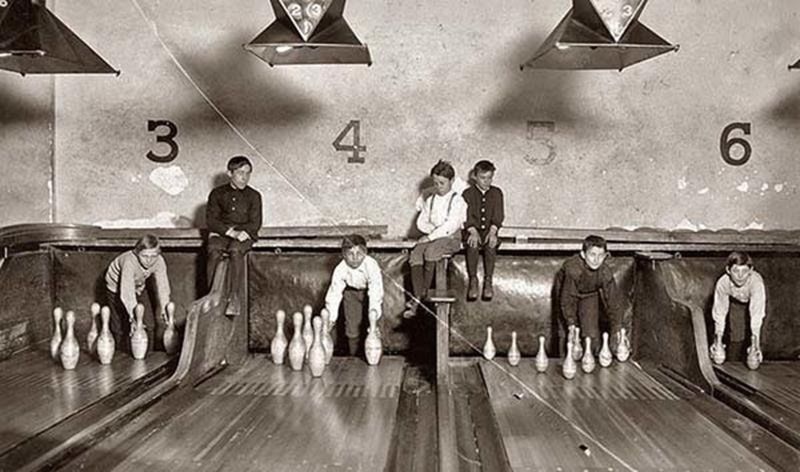 Pinsetter (Bowling Alley) 💰 $60,000+ per year