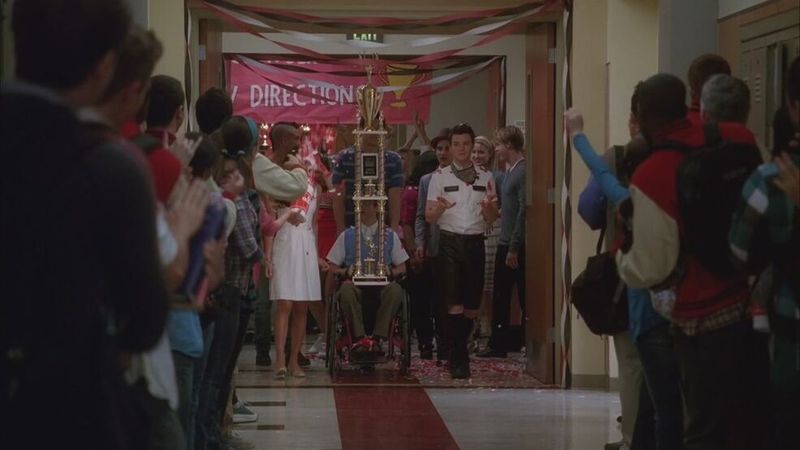 Glee's Now-You-See-It-Now-You-Don't Trophy