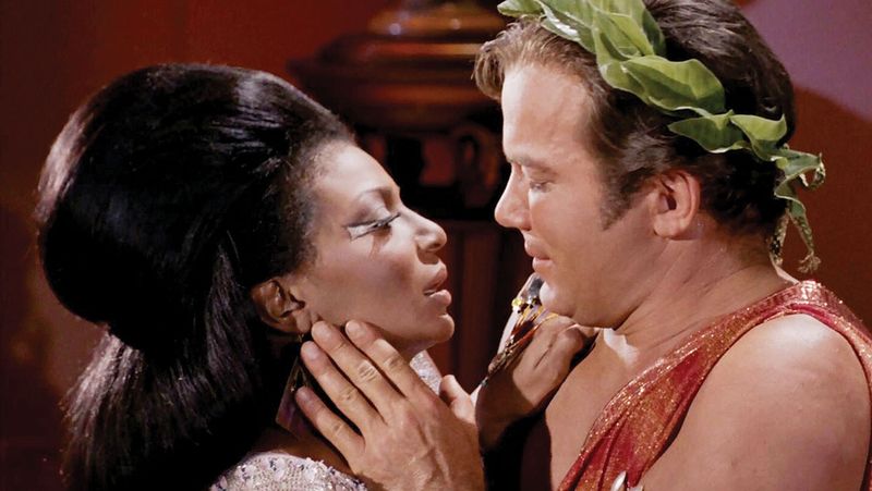 Star Trek's Interracial Kiss That Southern Stations Wouldn't Air