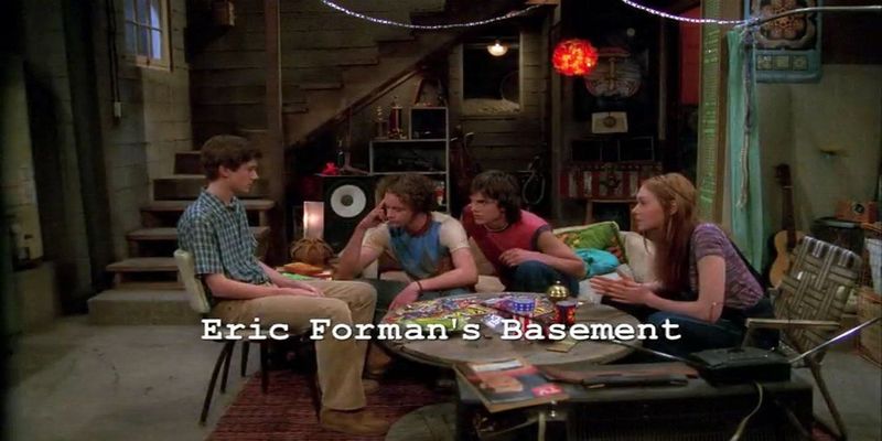 That '70s Show's Shape-Shifting Basement Couch