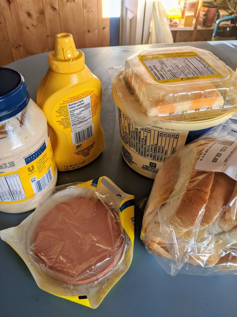 Tom Hanks – Bologna Sandwiches