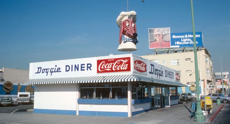 Doggie Diner's Giant Heads Couldn't Prevent Downfall