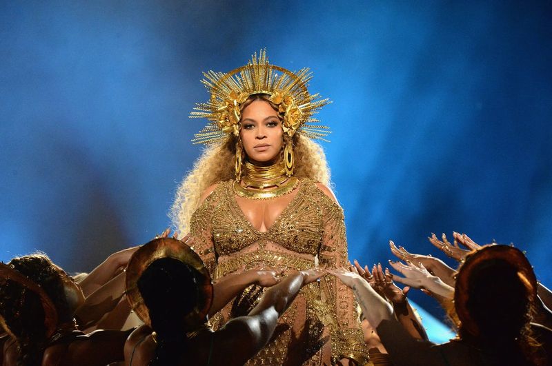 Beyoncé – Humidifiers & Honey (2013)