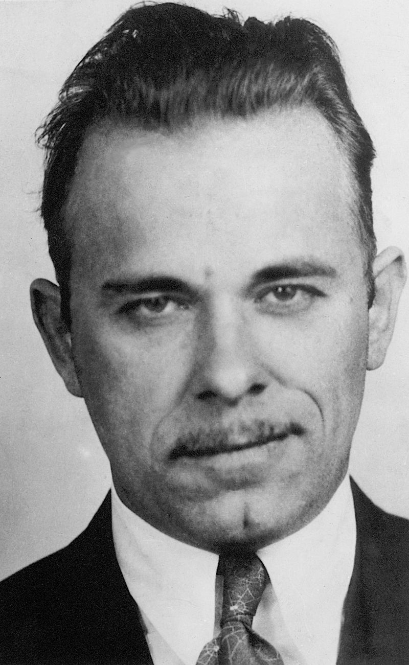 John Dillinger: The Gentleman Gangster