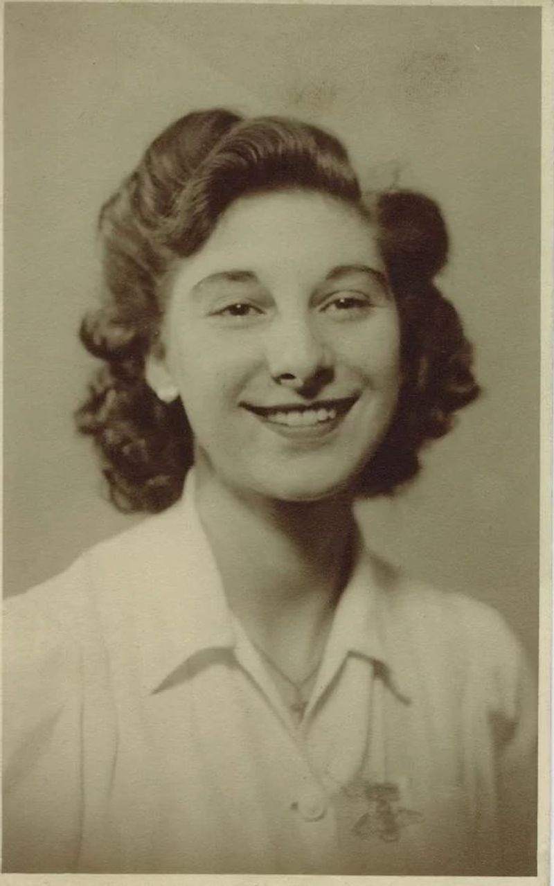 Dorothy Lawrence's Daring Disguise