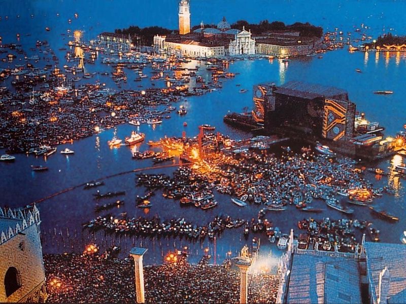 Pink Floyd – Venice (1989) – Italy