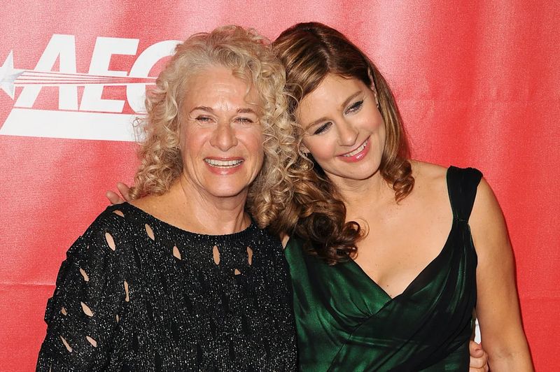 Carole King and Daughter's Maternal Duet (Gilmore Girls)