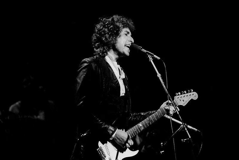 Bob Dylan – CIA Connection Theories
