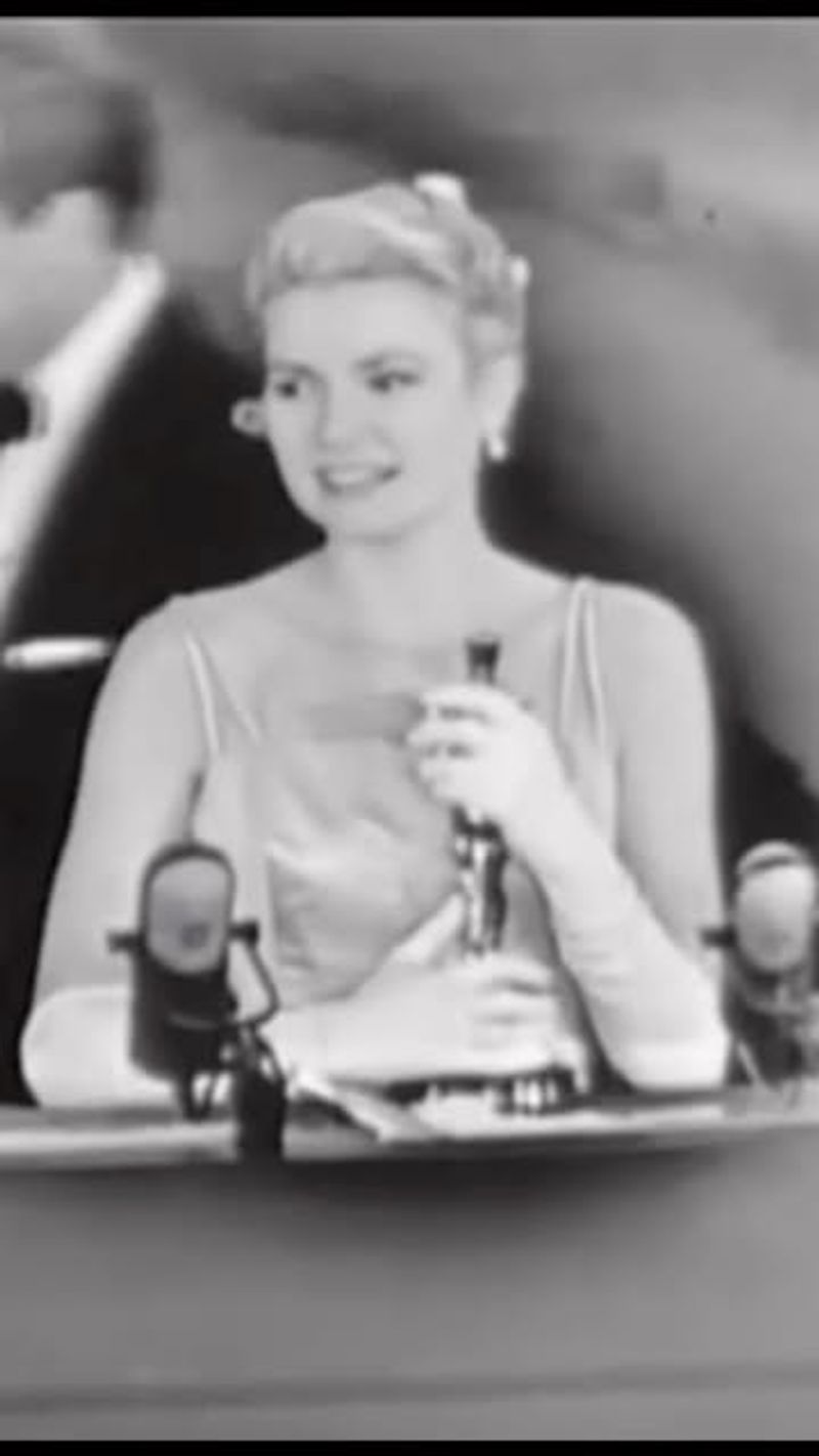 Grace Kelly’s 1955 Win – Did She Steal Judy Garland’s Oscar?