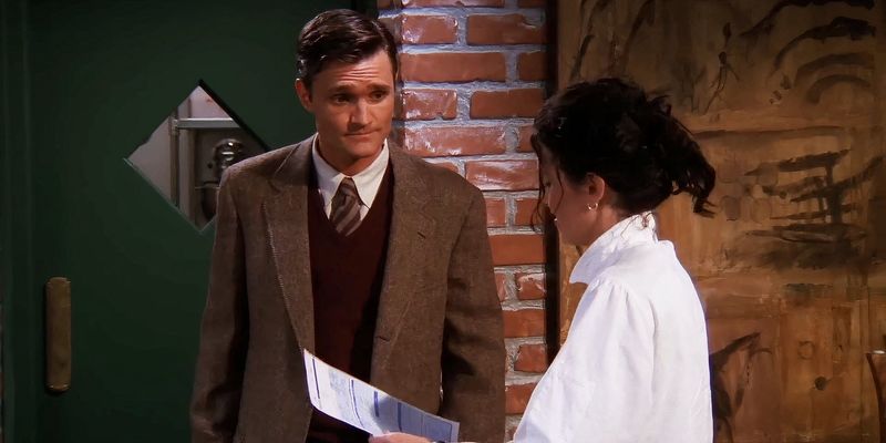 Gregory Sporleder (Larry)