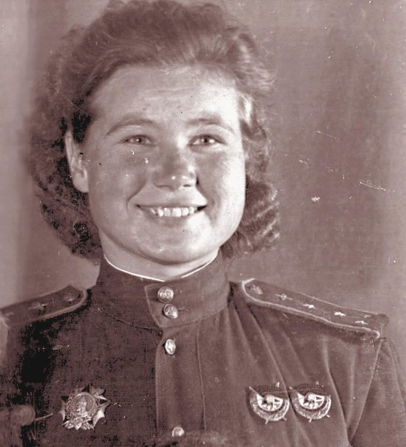Mariya Smirnova, WWII “Night Witches” squadron leader, 2002