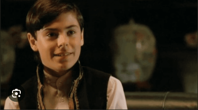 Zac Efron – Firefly (2012)