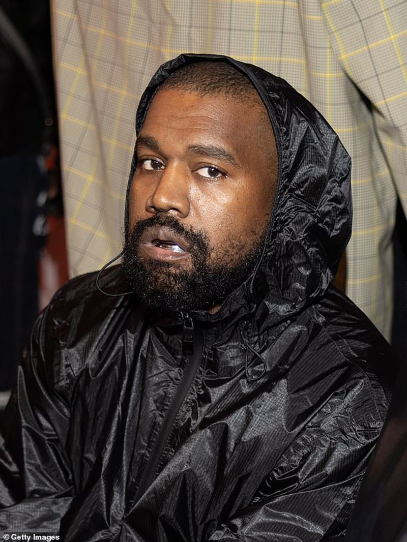 Kanye West – A Gold-Plated Toilet (2013)