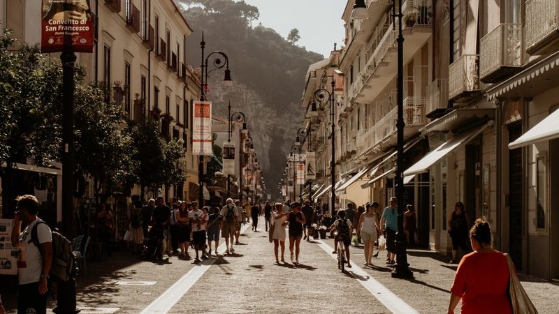Walking After Meals (Passeggiata)