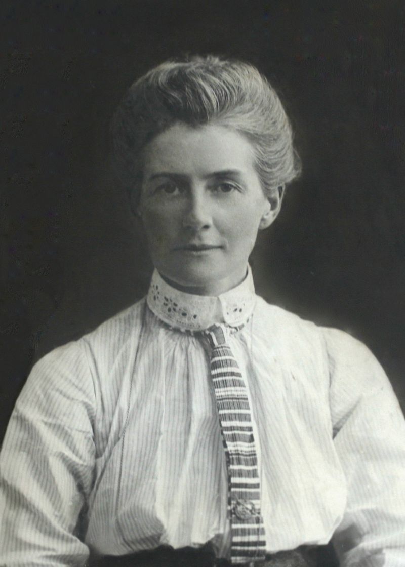 Edith Cavell – British Nurse and Spy
