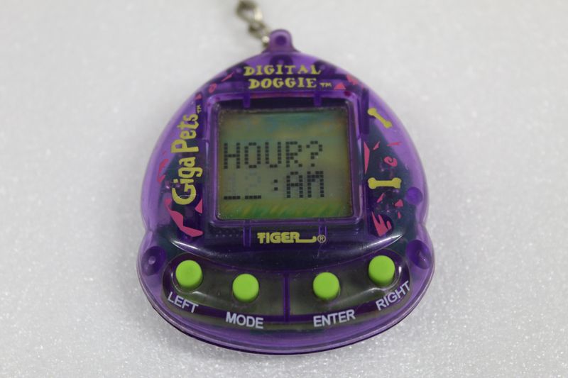 Tiger Electronics’ Giga Pets (1997)