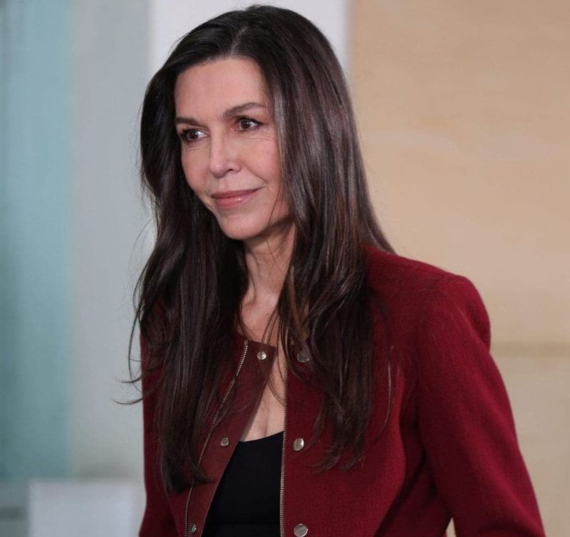 Finola Hughes: Anna's Action-Packed Adventures