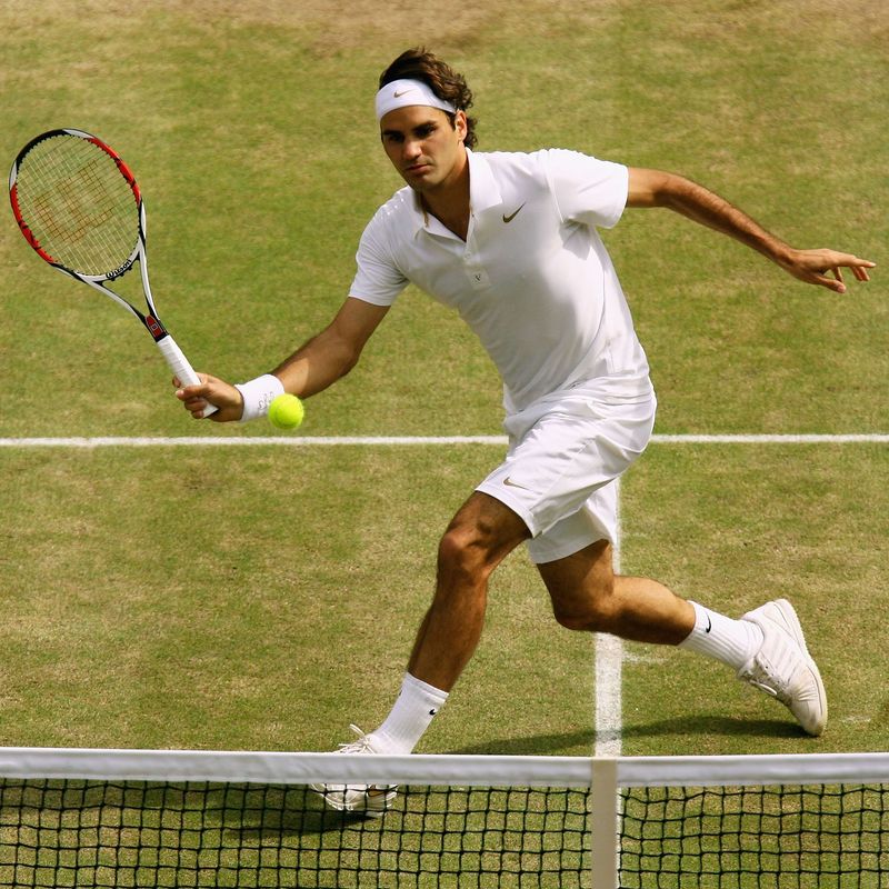 Roger Federer - The Elegant Maestro