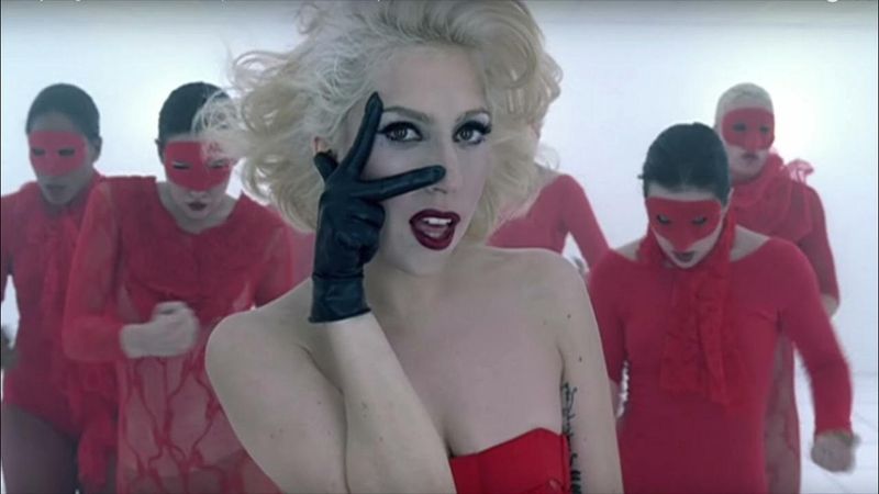 Lady Gaga – Bad Romance (2009/2010)