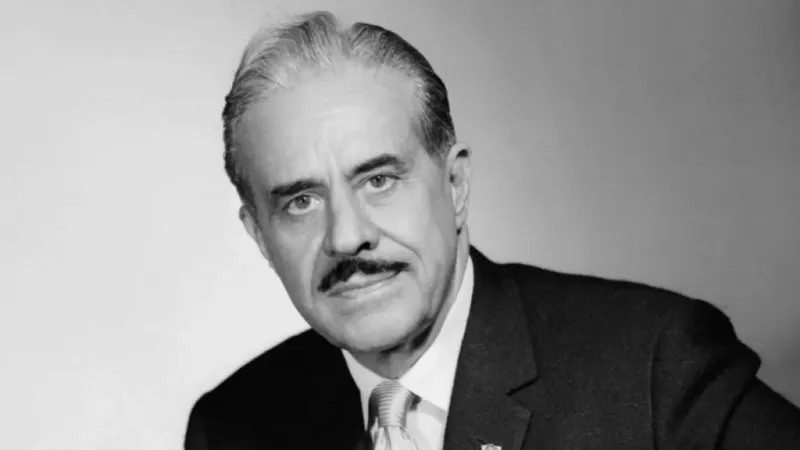 Raymond Loewy, Industrial designer, 1986