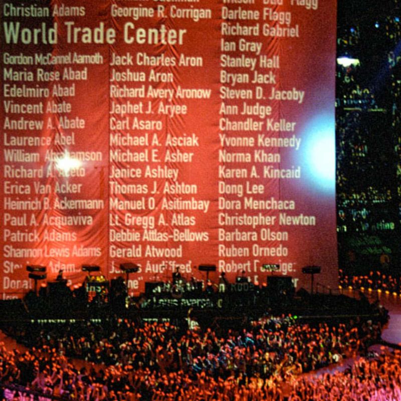 U2 Plays Super Bowl with a 9/11 Tribute (2002)