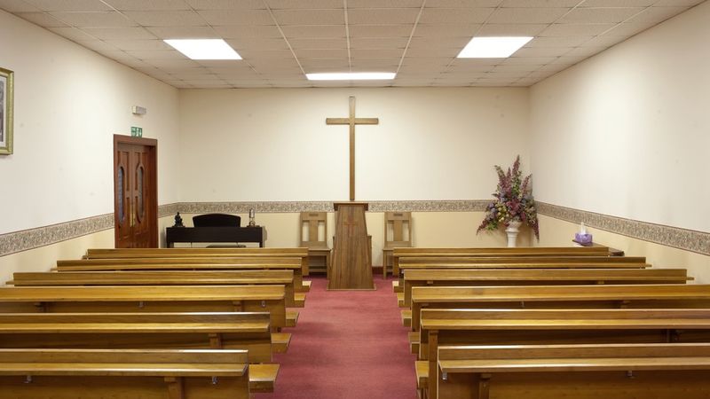 Empty Pews, Full Screens