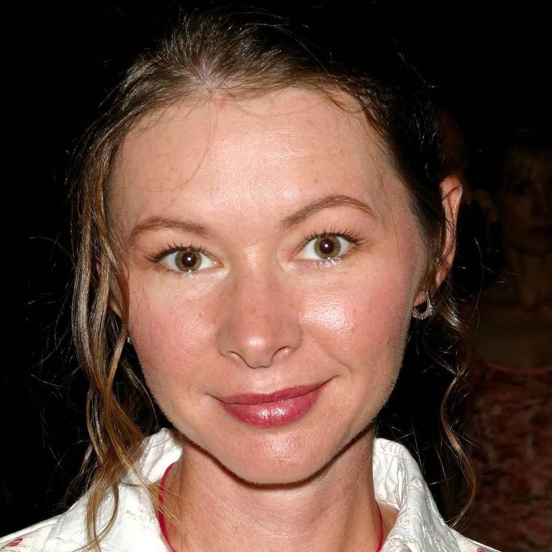Kellie Waymire (Colleen)