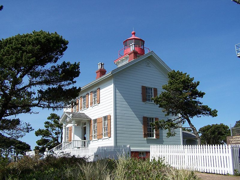 Yaquina Bay Lighthouse – Oregon