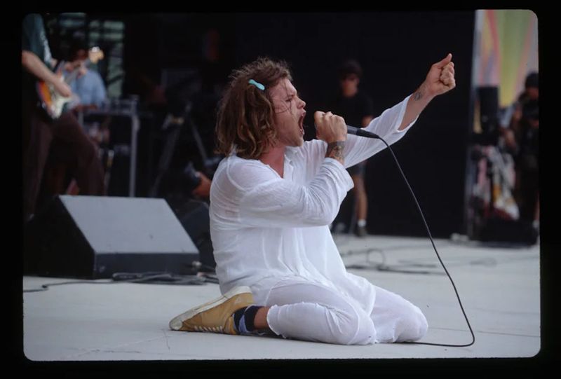 Shannon Hoon – “Change” (Live)