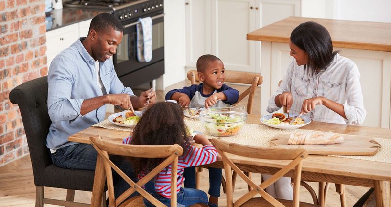 Sharing Meals Without Distractions