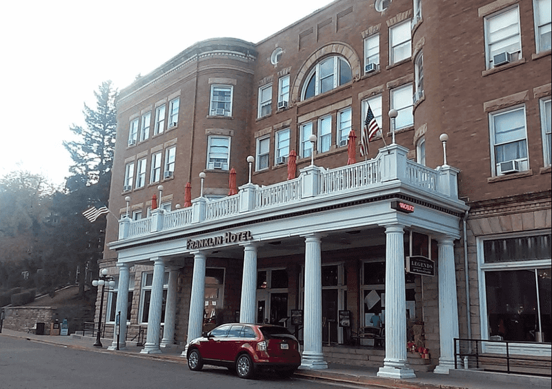South Dakota – Legends Steakhouse (Deadwood, early 1900s)