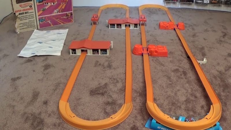Hot Wheels Super Charger Race Track