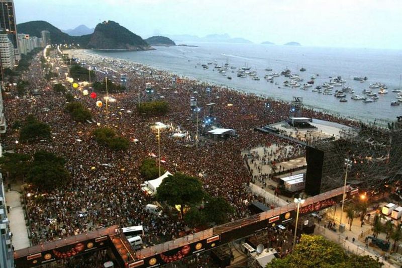 Rolling Stones – Copacabana Beach (2006) – Rio de Janeiro, Brazil