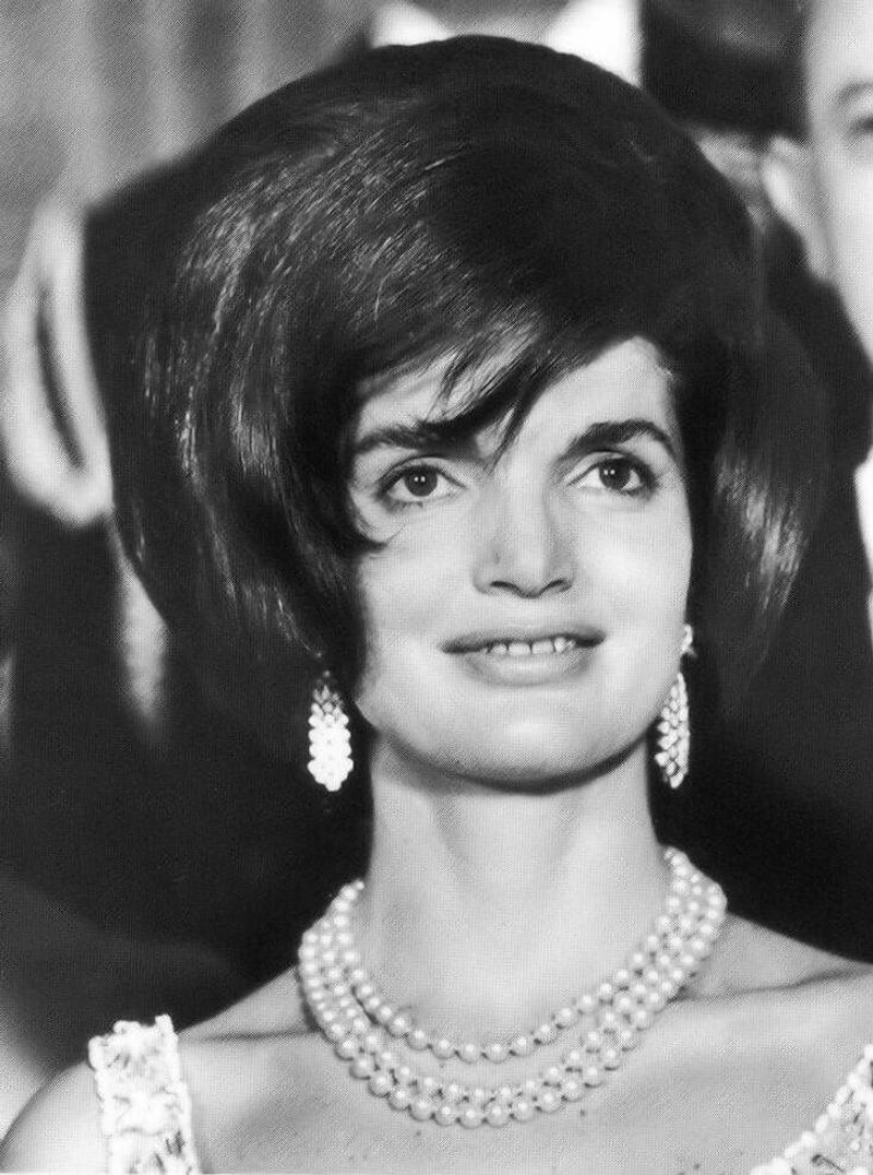 The Jackie Bouffant (1960s)