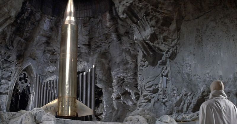Beneath the Planet of the Apes (1970)