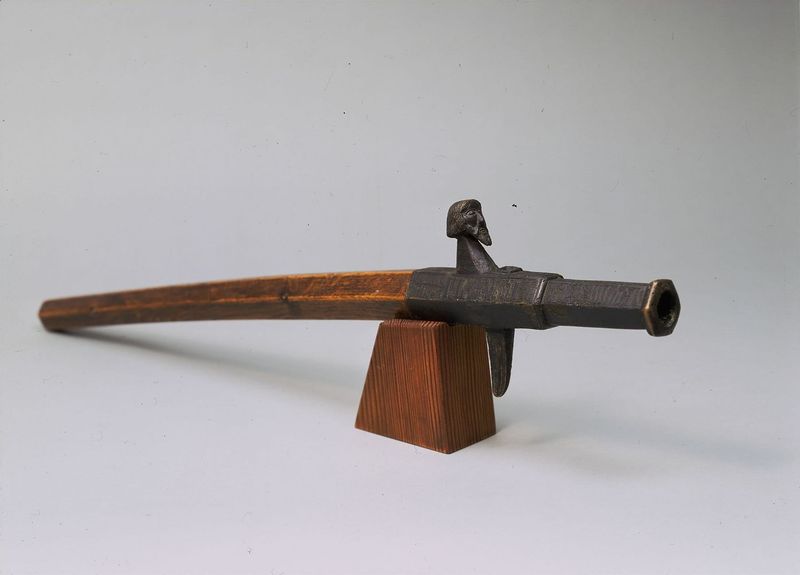 Hand Cannon (14th Century – China & Europe)
