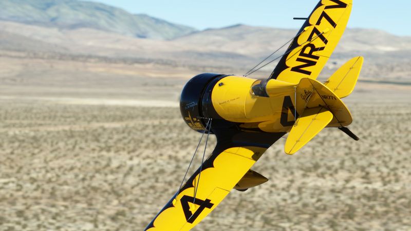 Graceful Gee Bee R-2: The Beautiful Death Trap