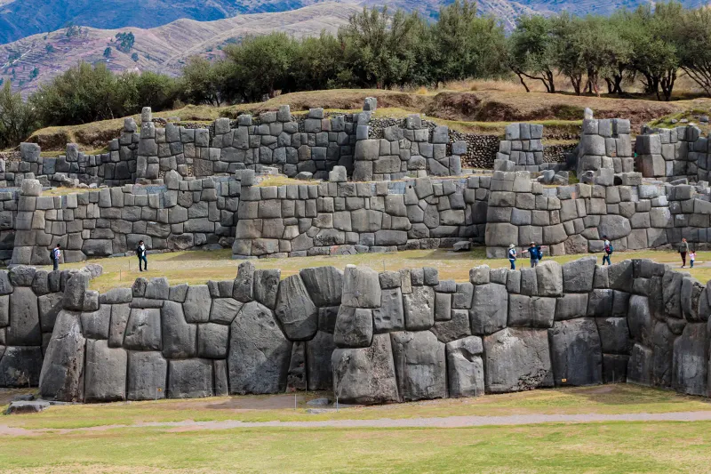 The Sacsayhuamán Walls (15th Century, Peru)